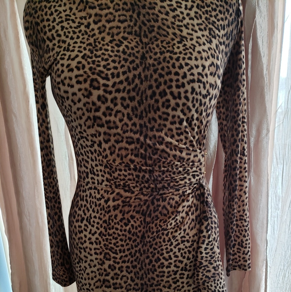 Michael Kors long sleeved, straight, w/ruching